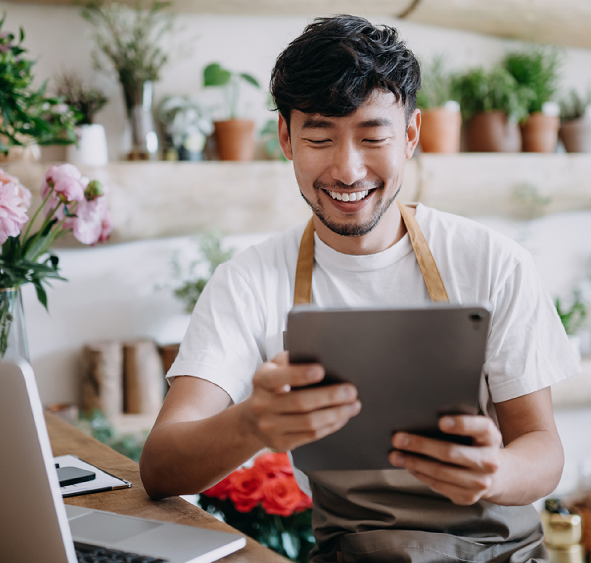 employer with tablet